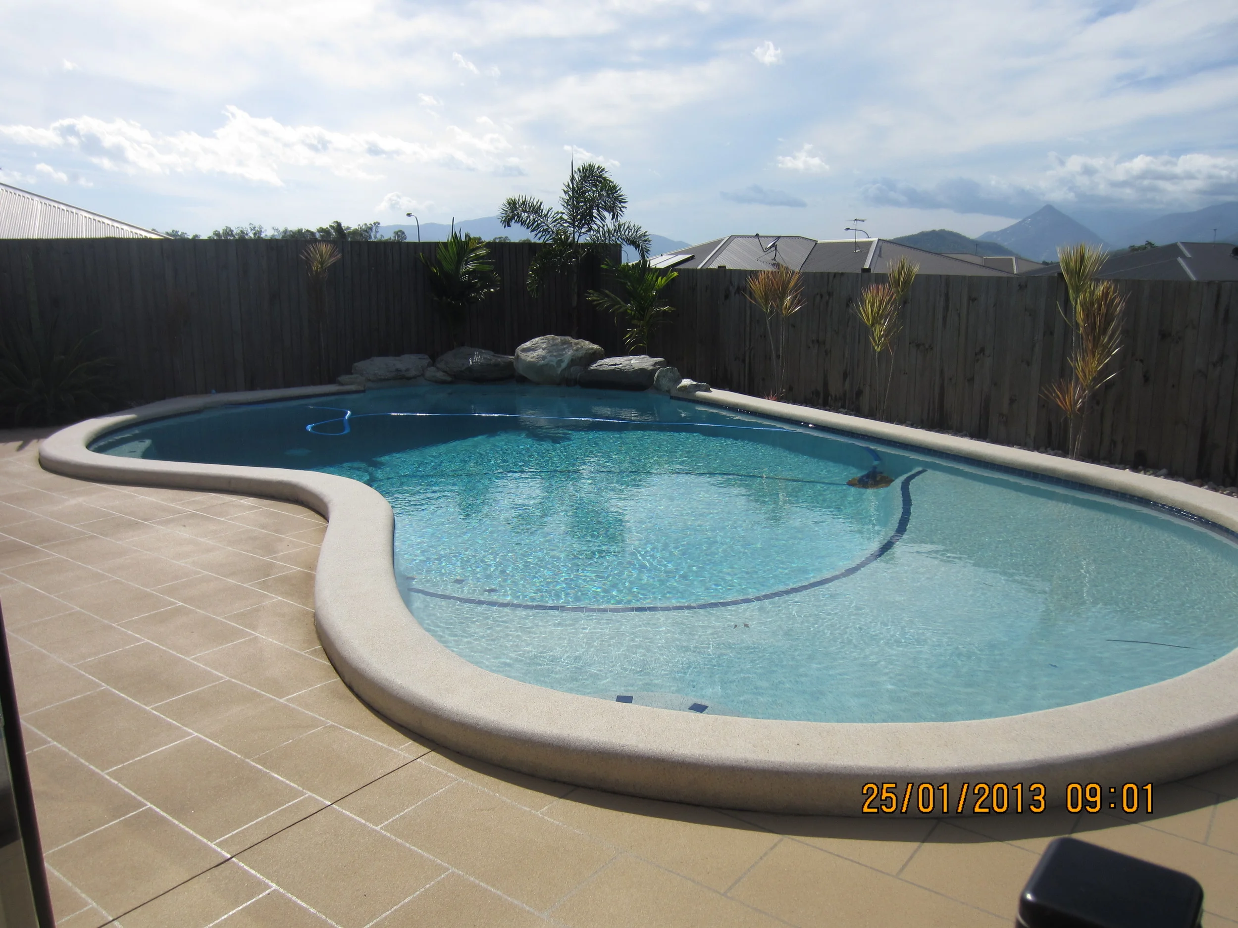 R&K Pools luxury pool Cairns